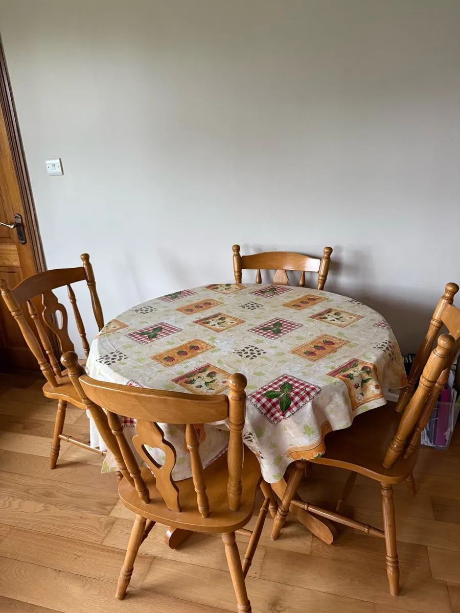 Kitchen Solid Oak Table - Image 3
