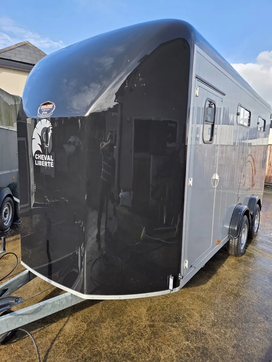 Horsebox - 4 Horse Trailer - Image 3