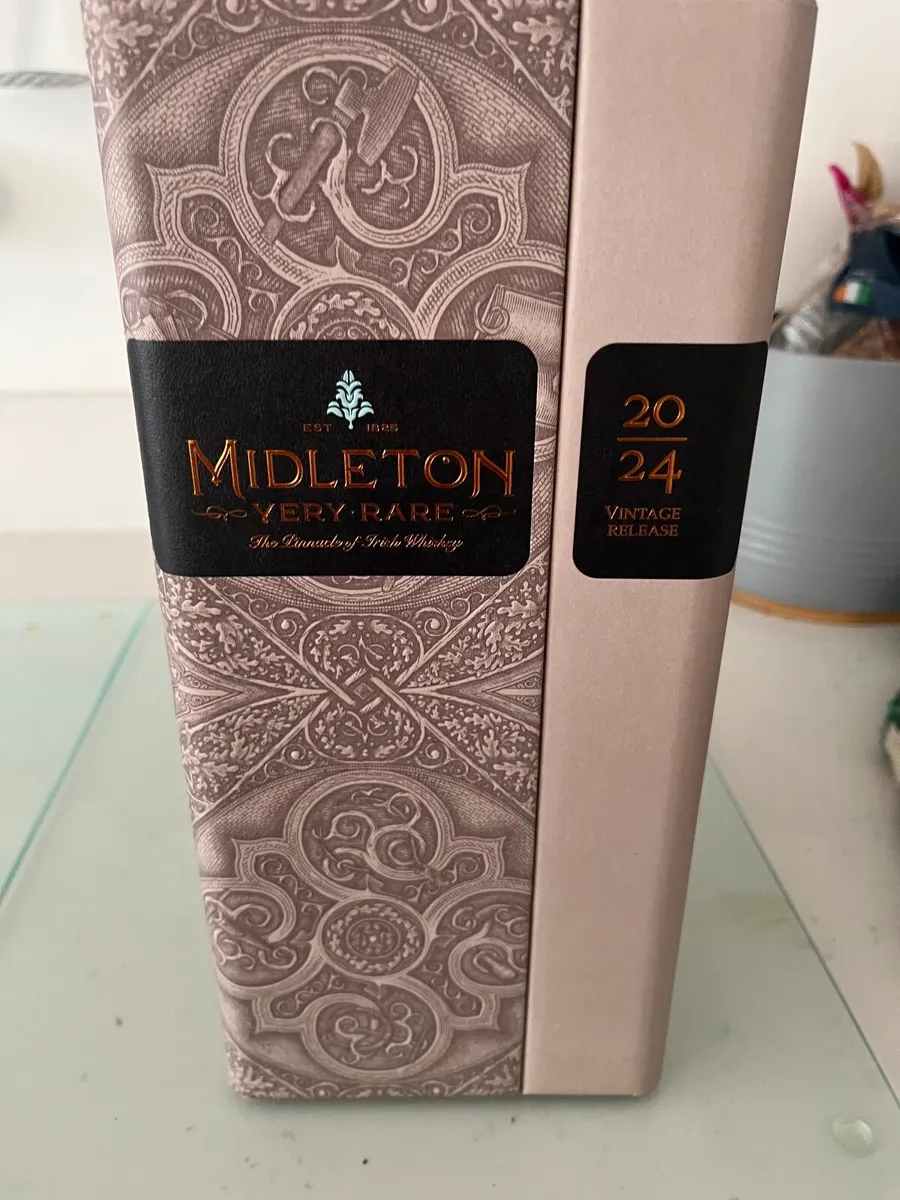 Midleton Very Rare 2024 whiskey box