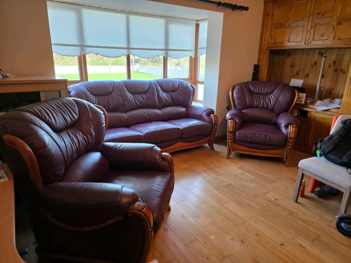 3+1+1 Burgundy/Wine Leather/Timber Couch Chairs - Image 1