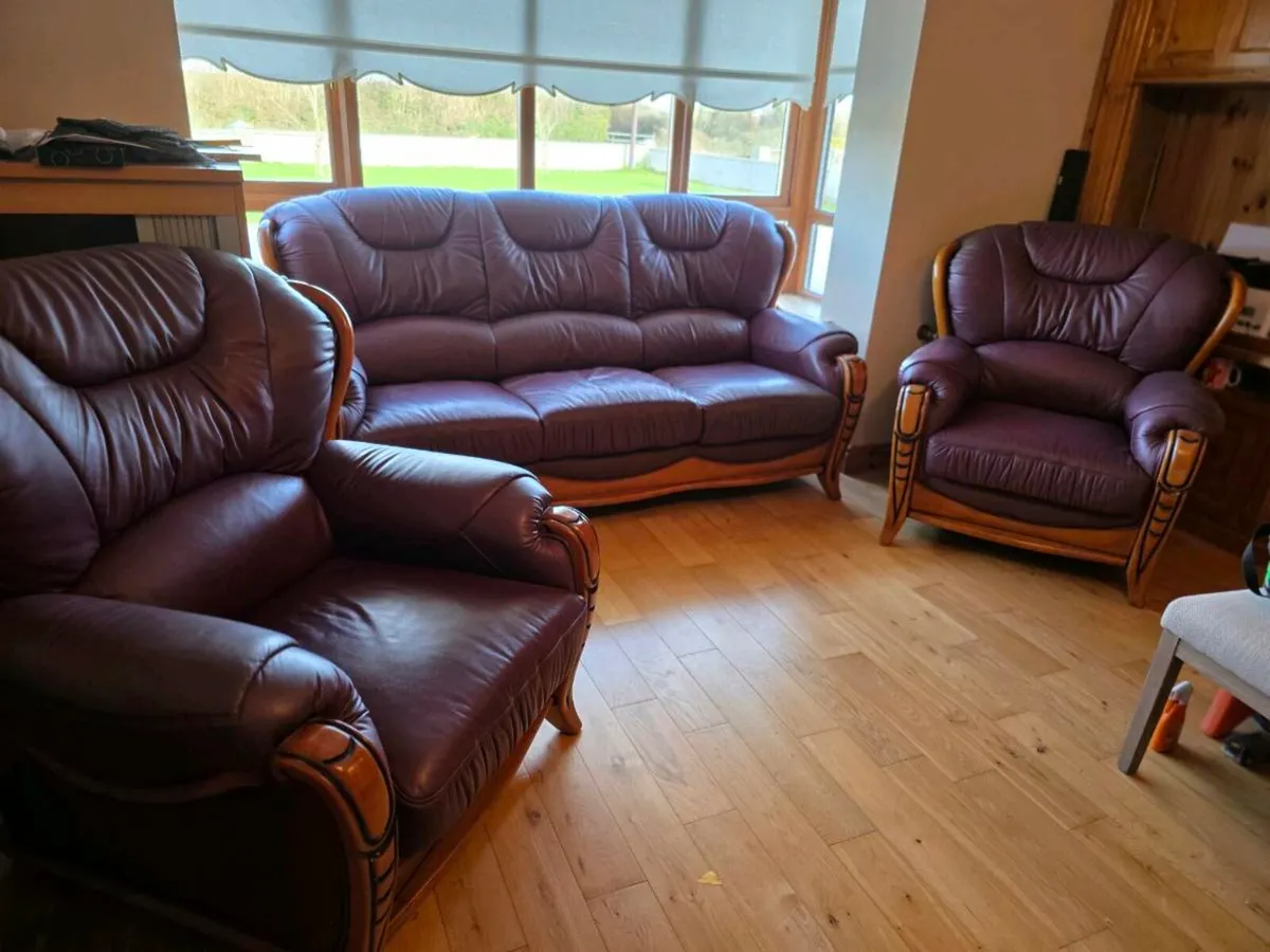 3+1+1 Burgundy/Wine Leather/Timber Couch Chairs - Image 2