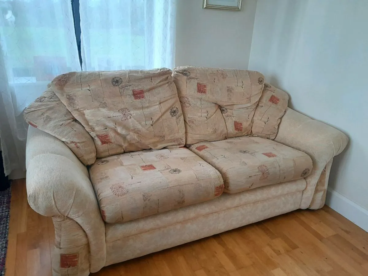 Sofa couch 3 piece - Image 1