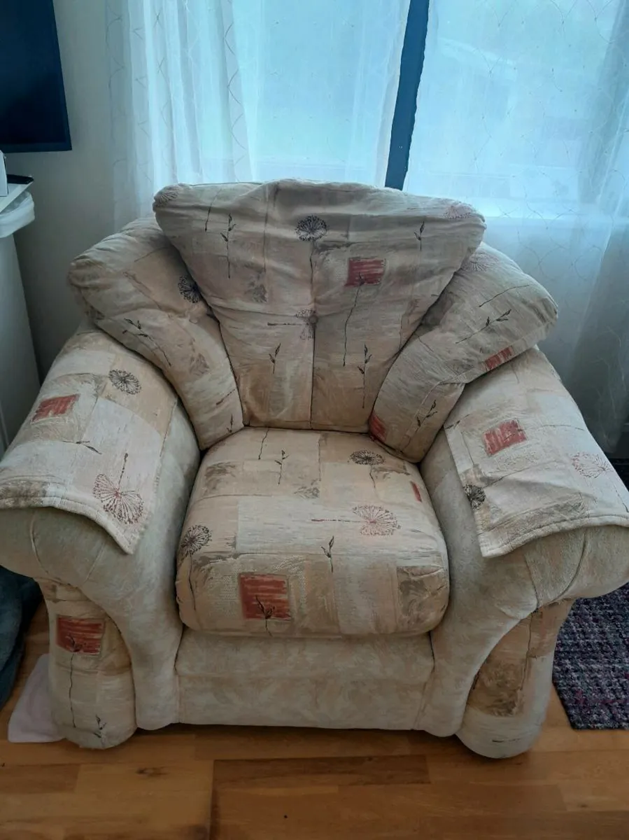 Sofa couch 3 piece - Image 2