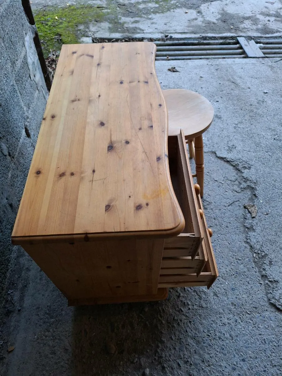 Nice pine desk with stool (DELIVERY) - Image 2