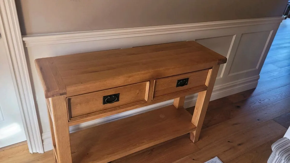 Console Table - Image 1