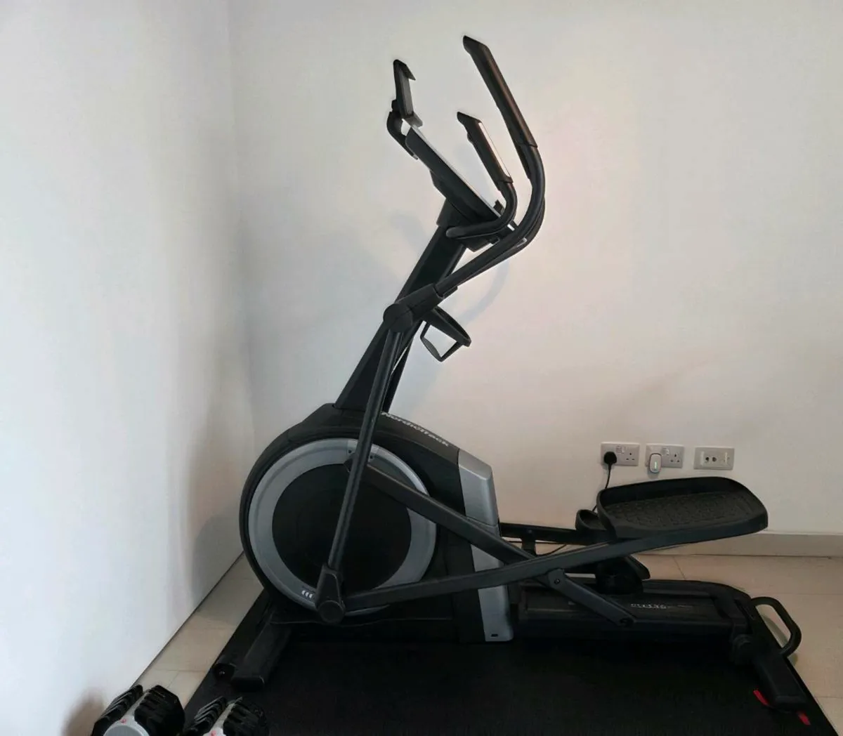NordicTrack C7.5 Elliptical - Excellent Condition! - Image 1