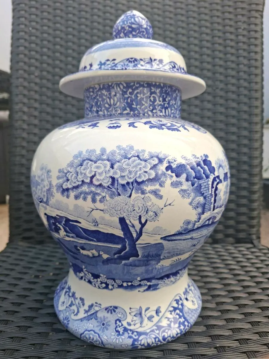 Large Vintage Spode England lidded Vase - Image 1