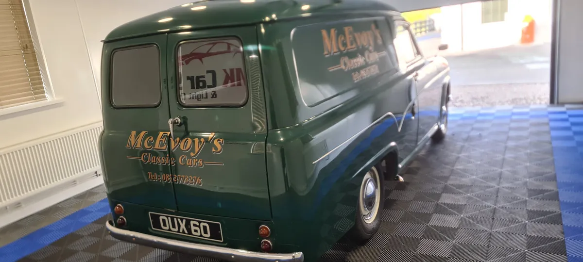 AUSTIN  A 55 - Image 4