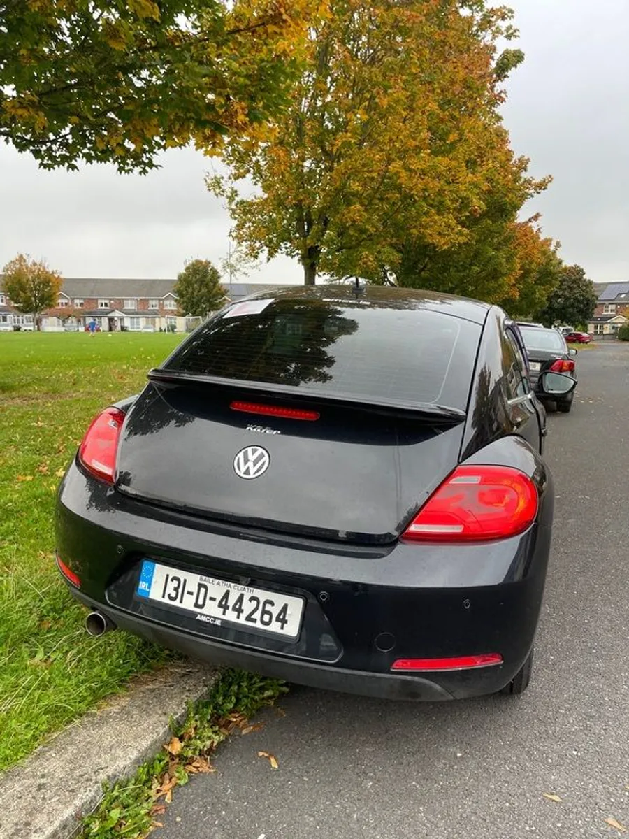 2013 Volkswagen Beetle - Image 2