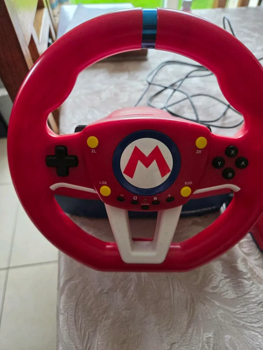 HORI Mario Kart Racing Wheel Pro for Nintendo Swit - Image 1