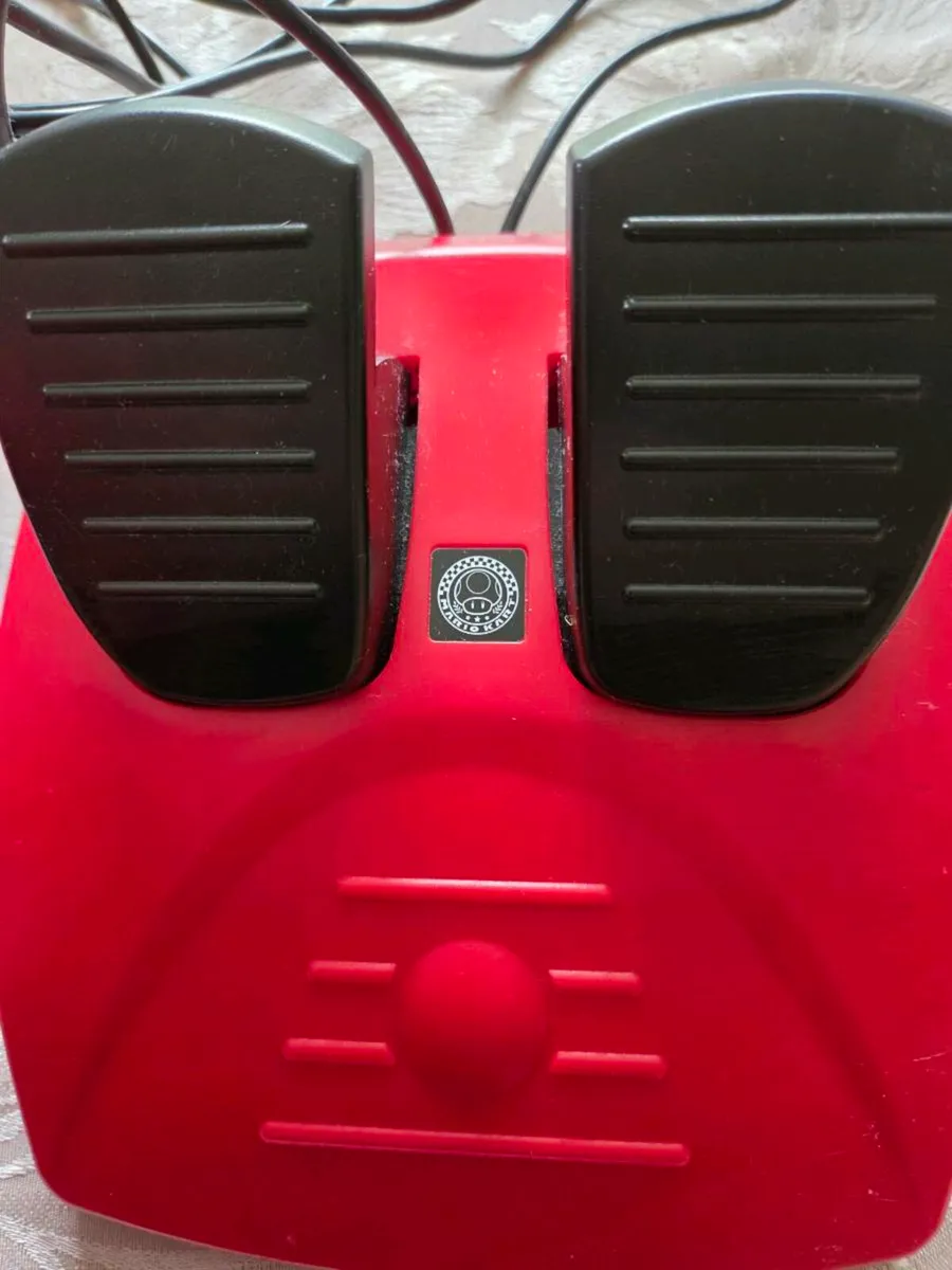 HORI Mario Kart Racing Wheel Pro for Nintendo Swit - Image 4