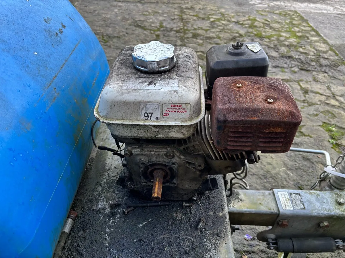 Honda petrol power washer engine/power washerpump - Image 2