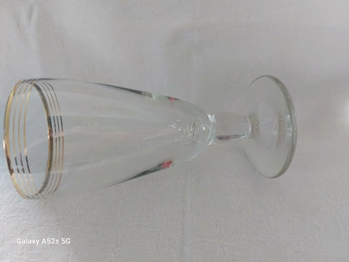 Vintage clear stemmed glasses - Image 2
