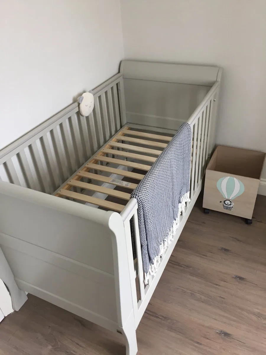 Mamas & Papas Mia 3 Piece Cotbed Range - Image 1