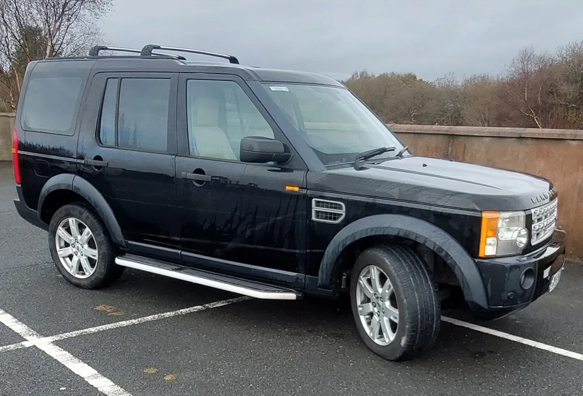 Land Rover Discovery HSE - Image 4