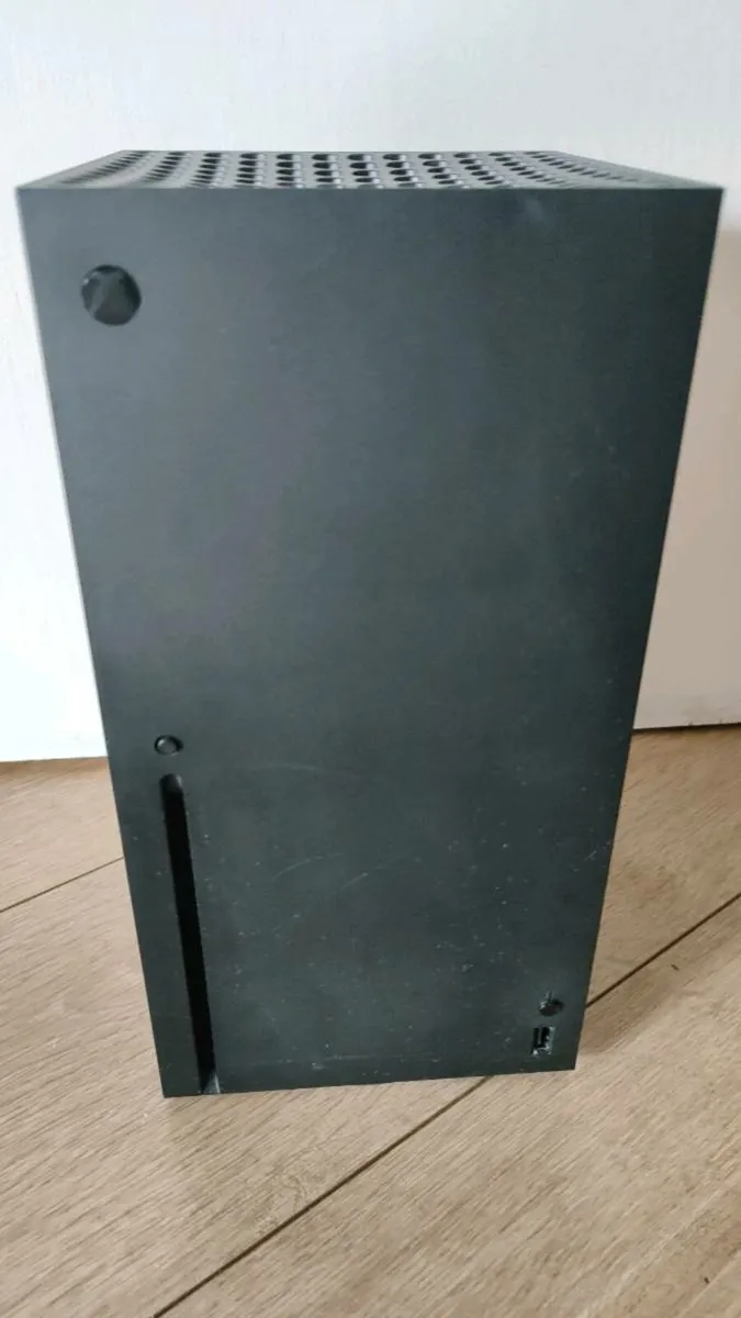 Xbox series X - Image 1