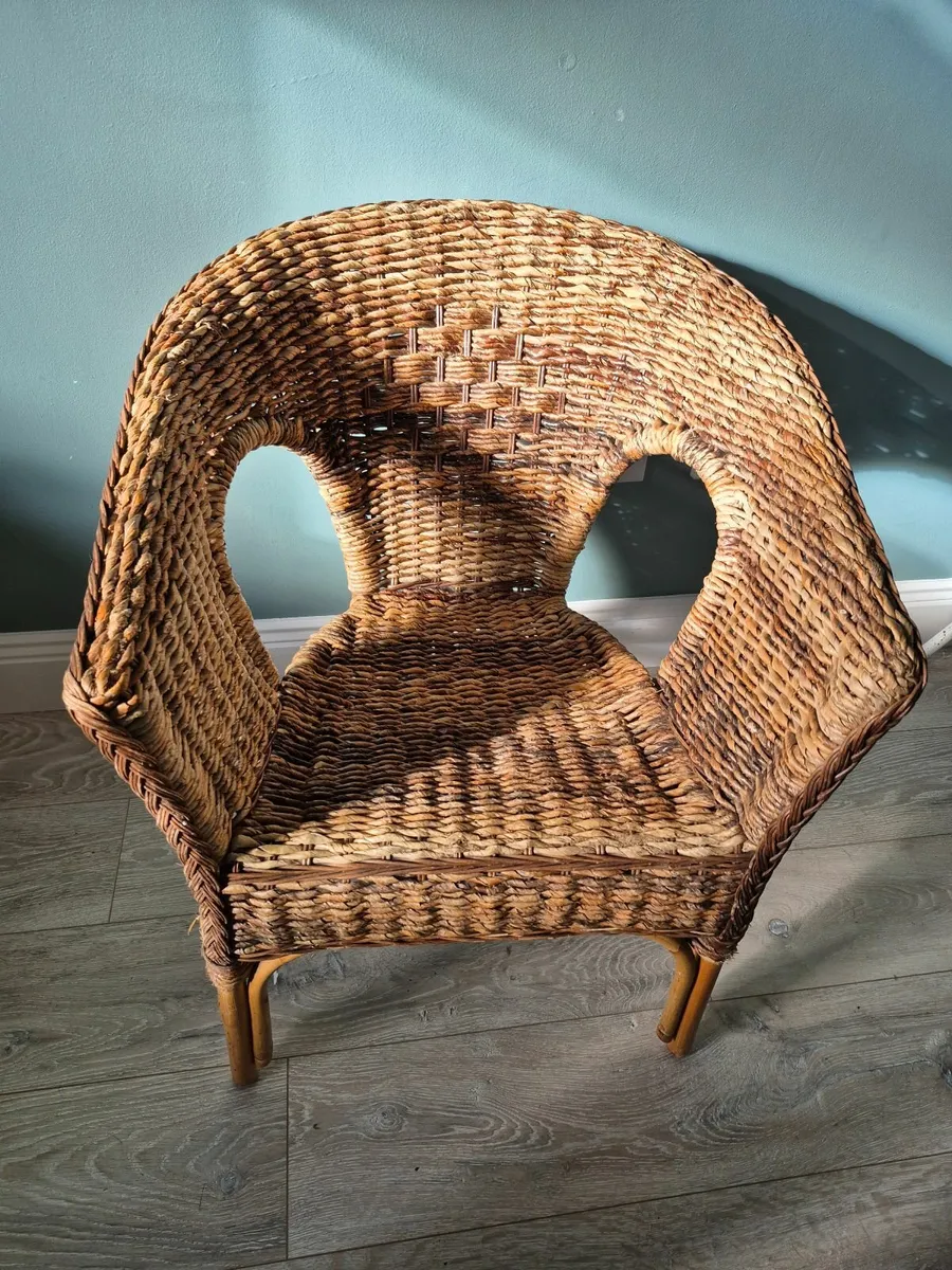 Rattan chair - Image 1