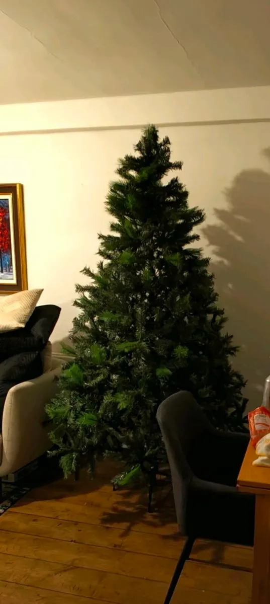Artificial Christmas Tree 130cm x 7ft - Image 2