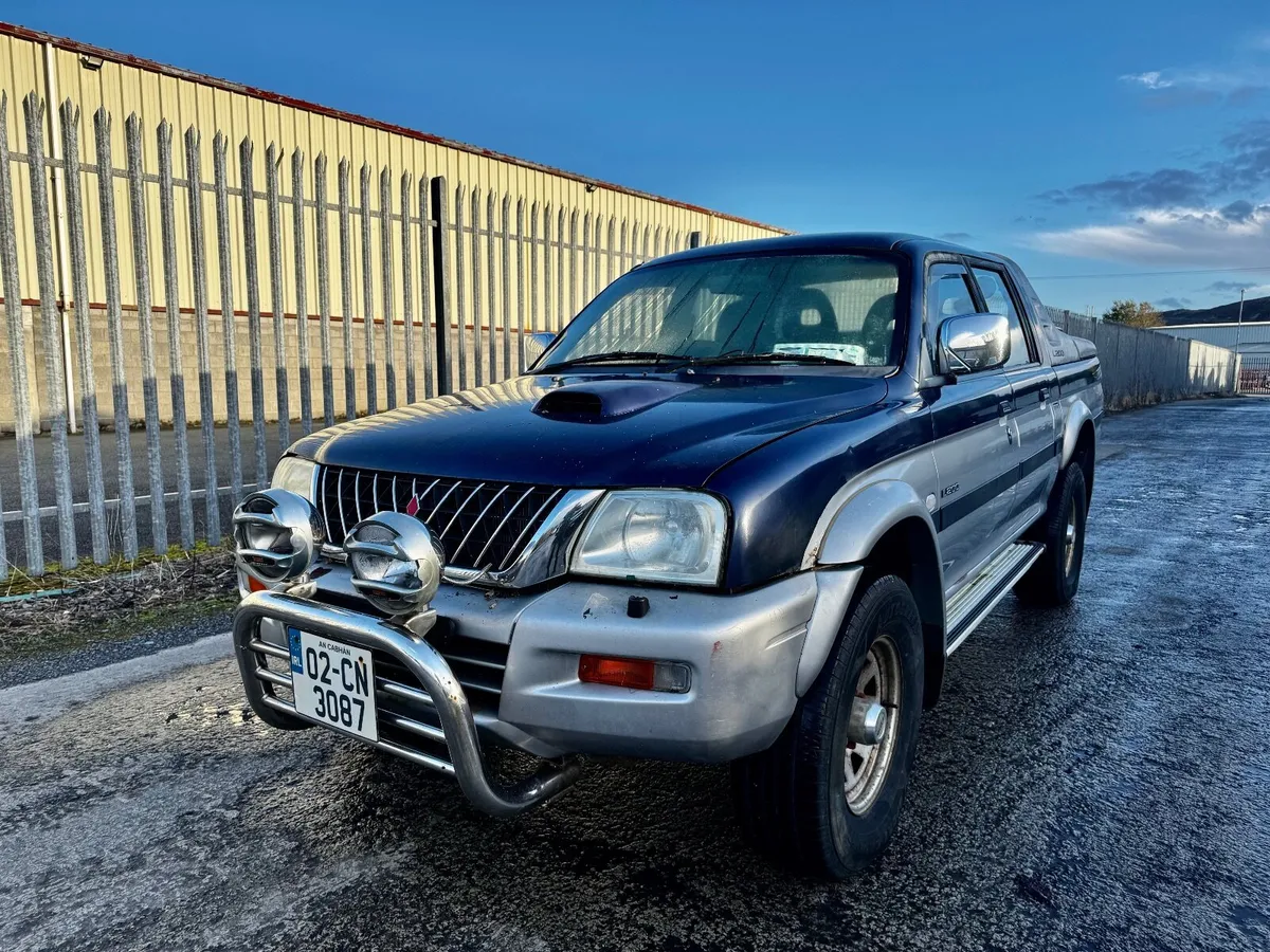 Mitsubishi L200 Crewcab 4X4 2.5D 2002 - Image 1