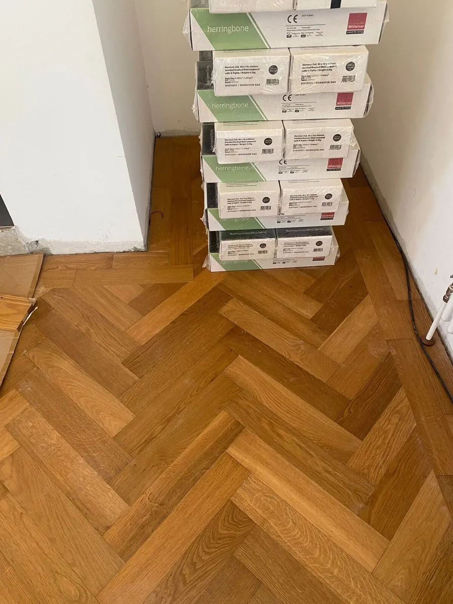 Oak Parquet flooring  & glue - Image 3