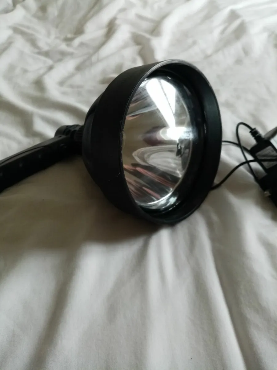LED handheld spotlight - Image 3