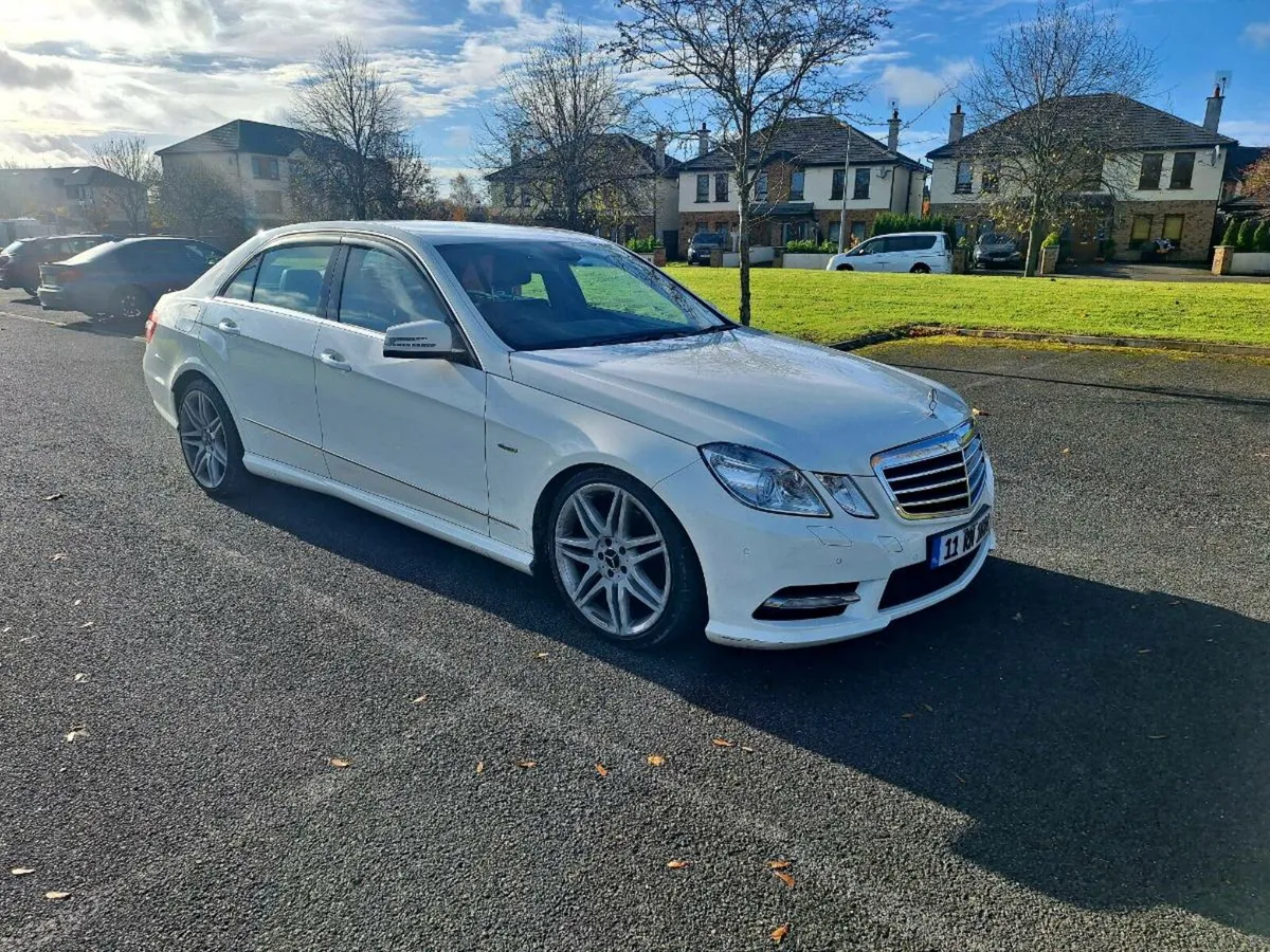 11 MERCEDES E CLASS AMG - Image 4