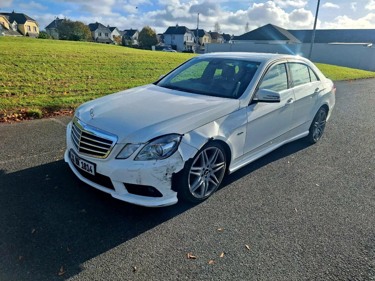 11 MERCEDES E CLASS AMG - Image 1