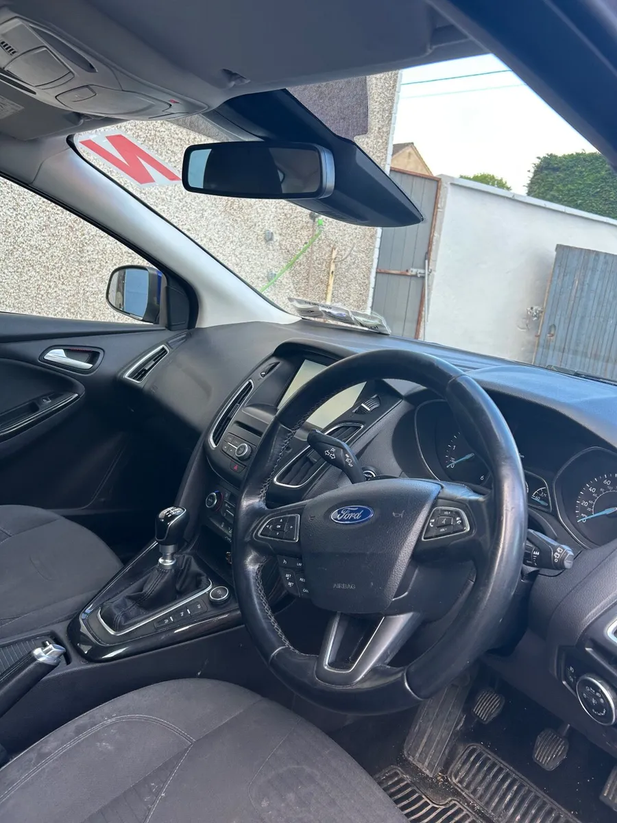 Ford Focus 2015 - Image 2