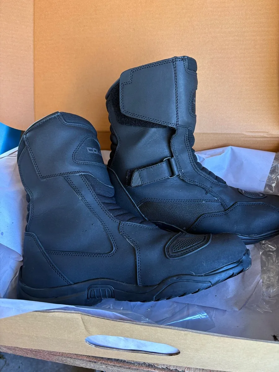 Motorcycle boots - Image 2