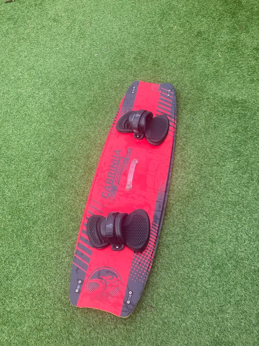 Kitesurfing - Image 2