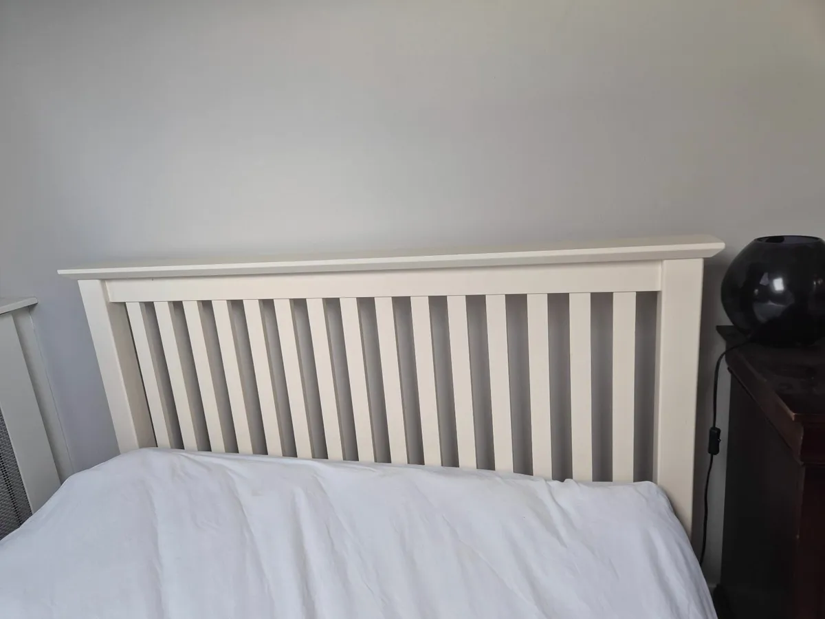 4ft white timber frame bed - Image 2