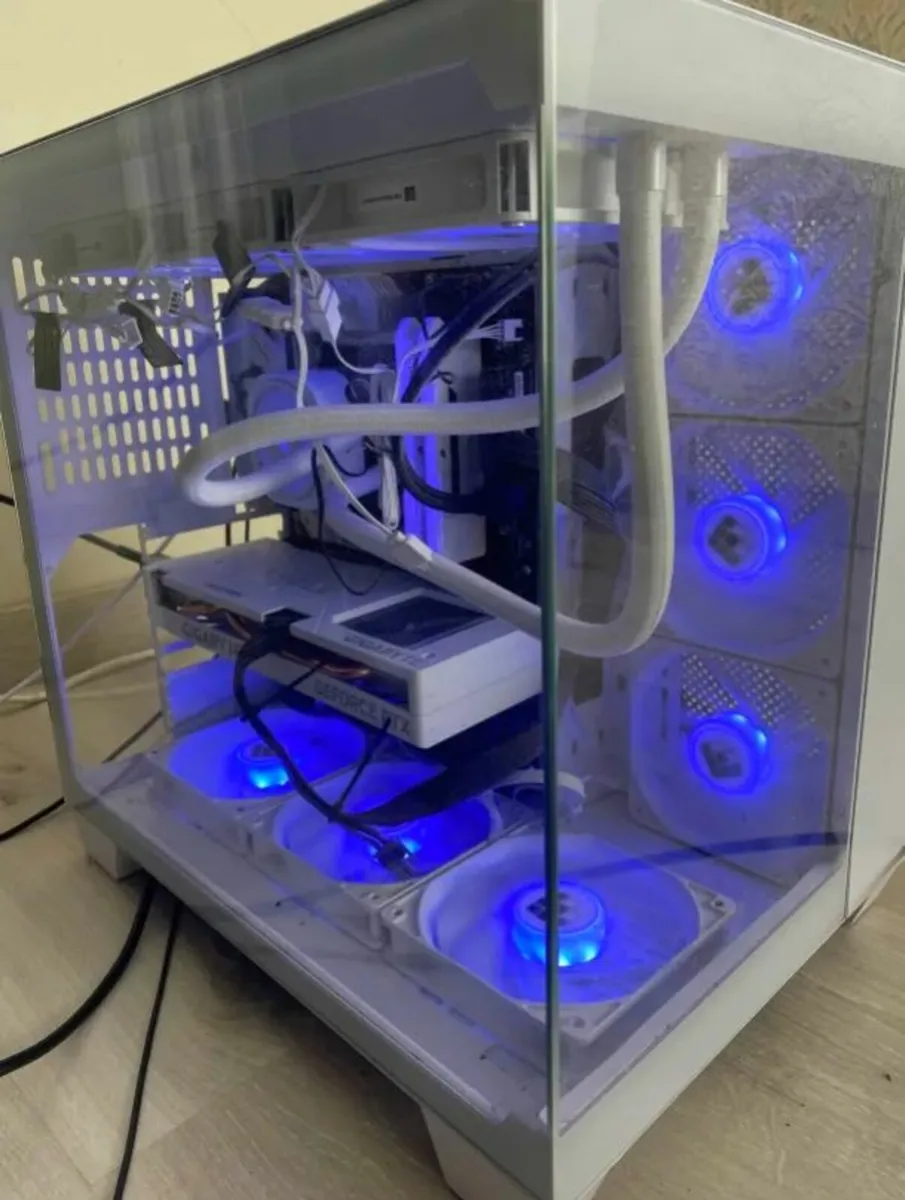 GAMING PC i9 14900KF +RTX 4060 - Image 1