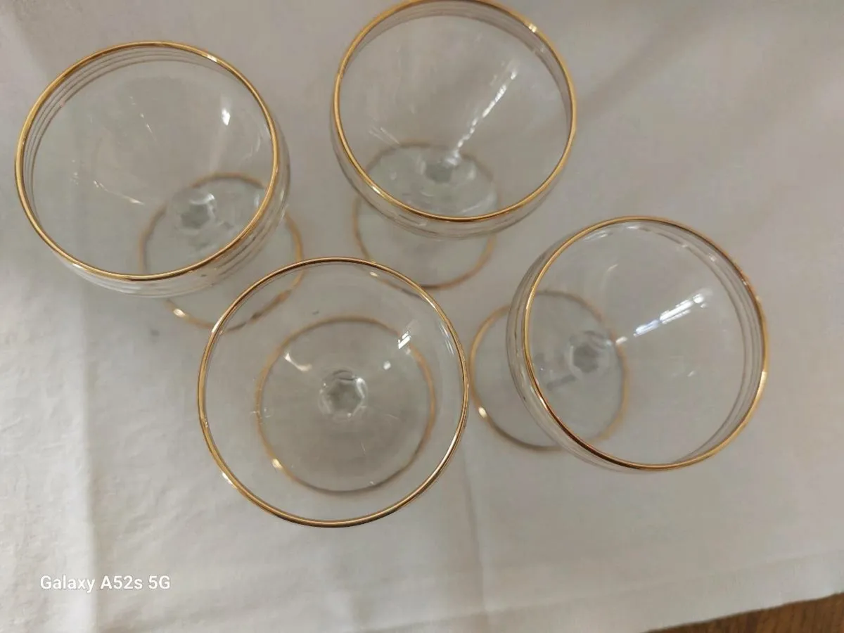 Vintage coupe glasses - Image 4
