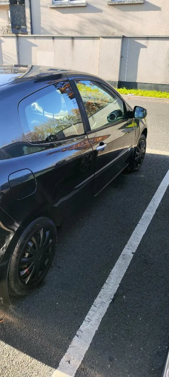 Renault Clio 2010 - Image 3