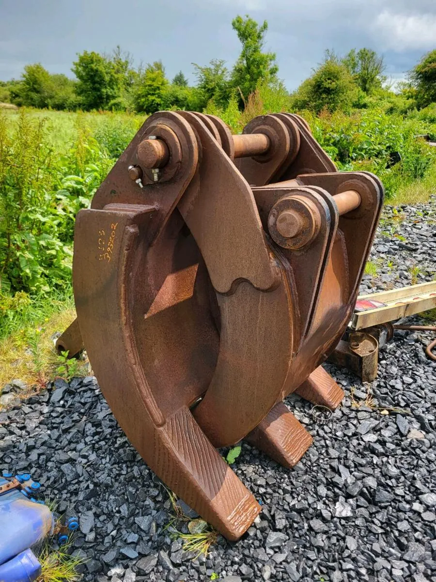 5 finger manuel grab - Image 1