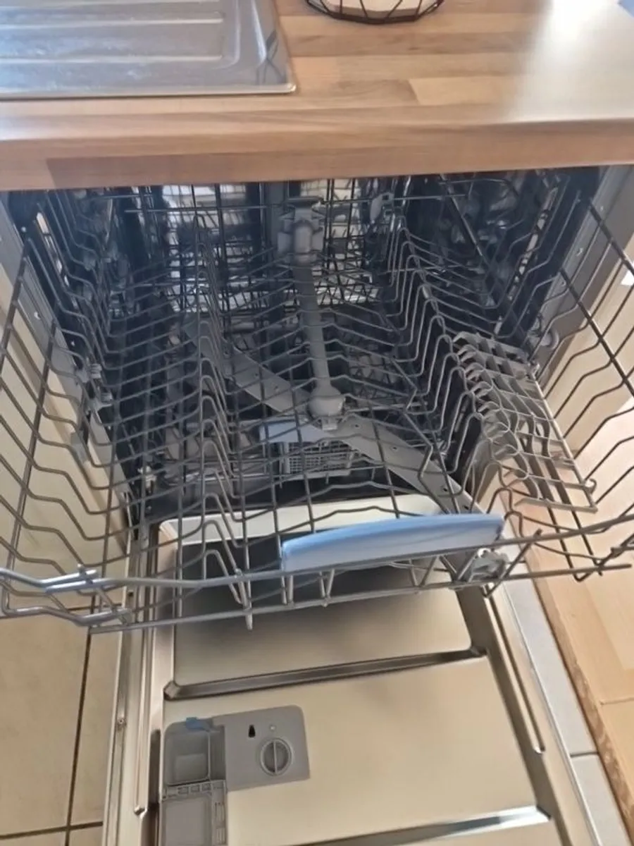 Nordmende Integrated Dishwasher - Image 2