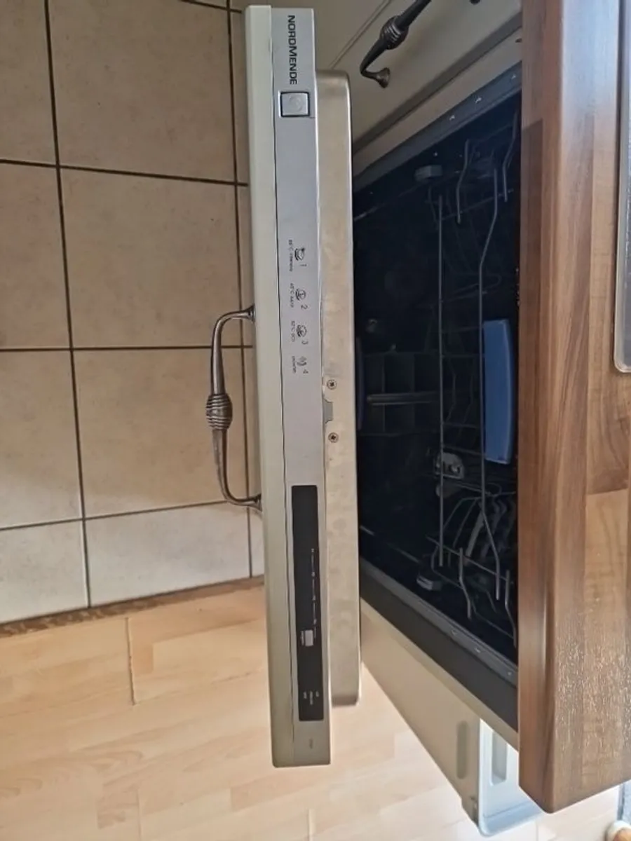 Nordmende Integrated Dishwasher - Image 4
