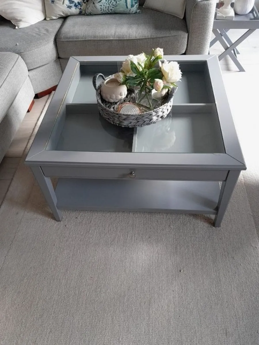Coffee table - Image 1