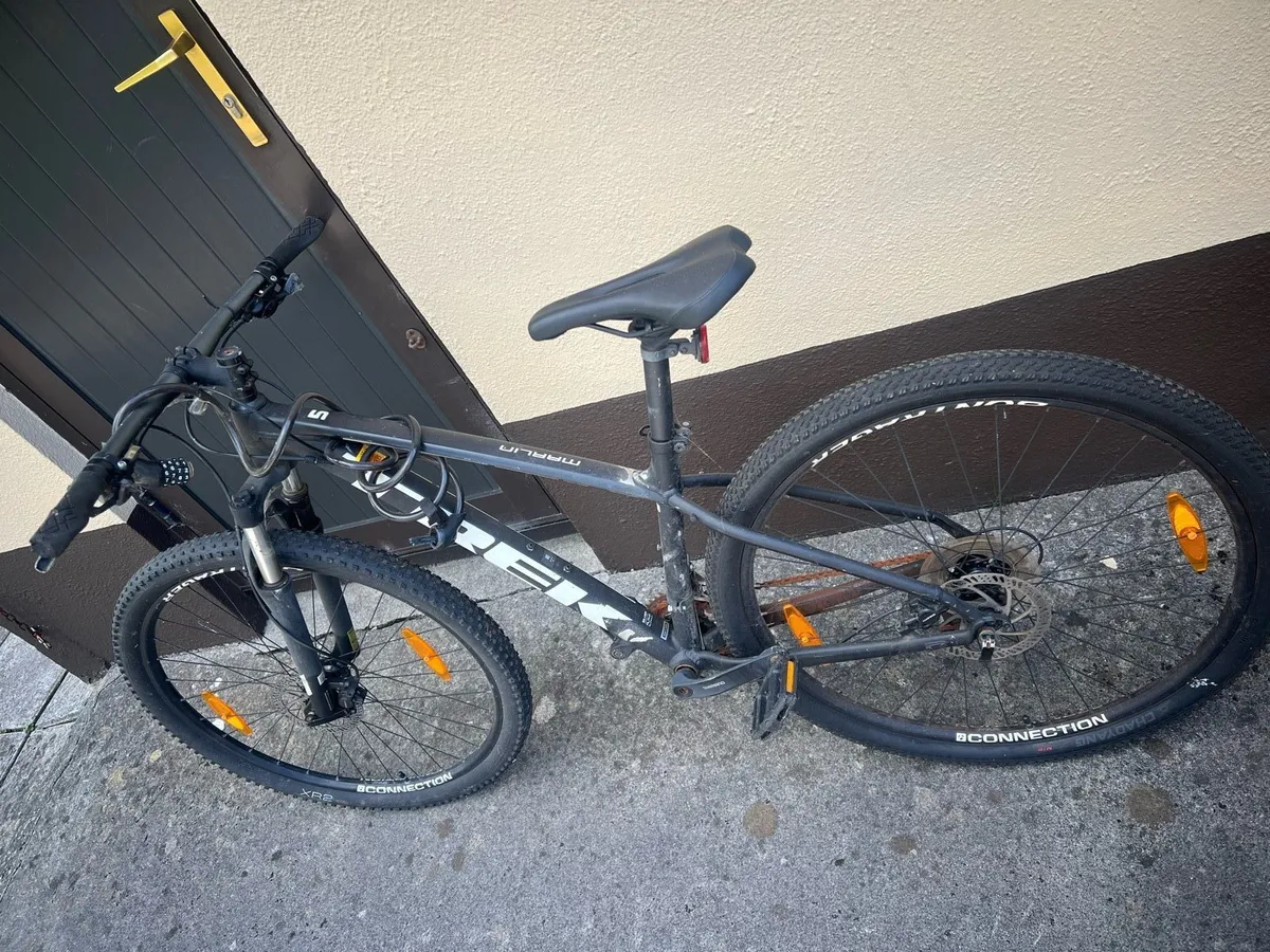 Trek Marlin 5 - Image 1