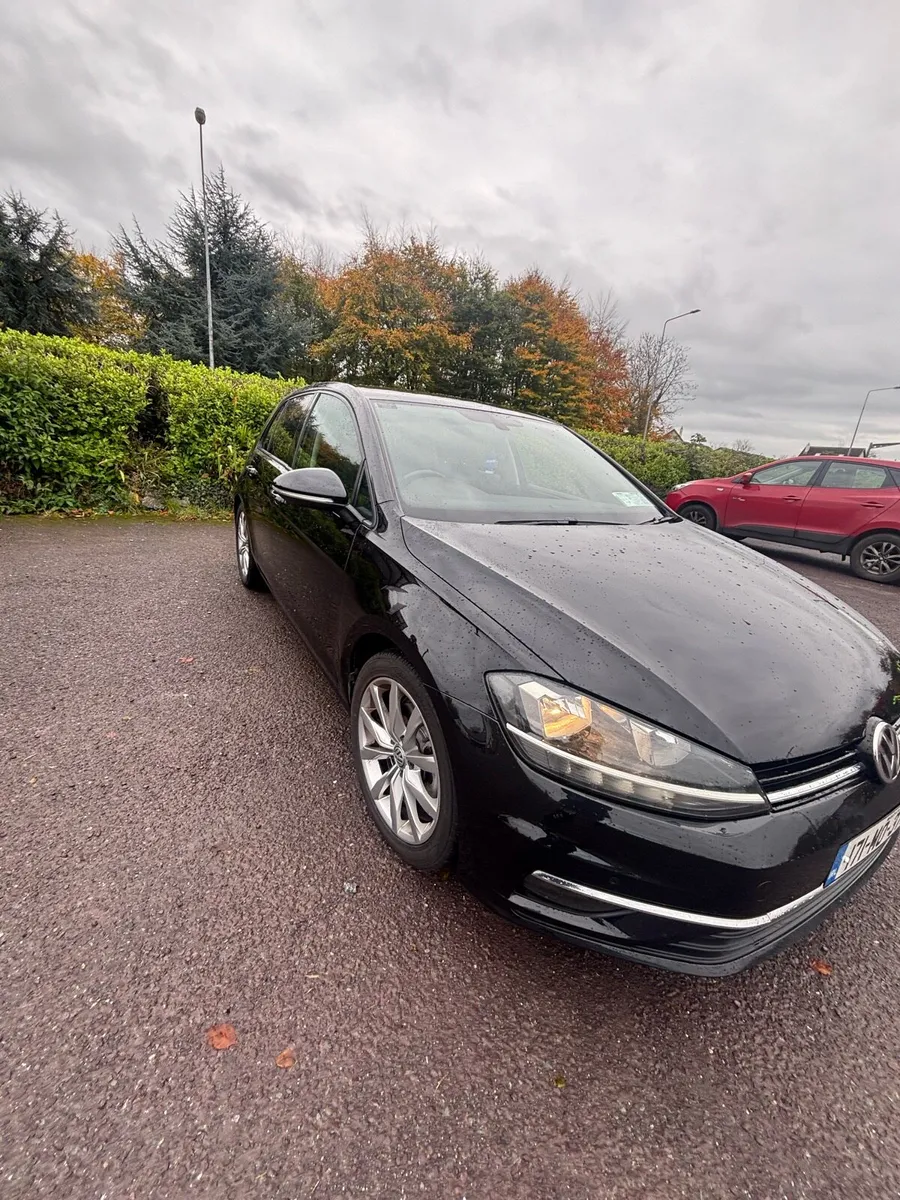 Volkswagen Golf GT TDI Bluemotion Technology - Image 2