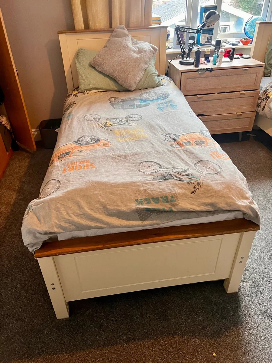 2 Single bed frames with mattress - Image 4