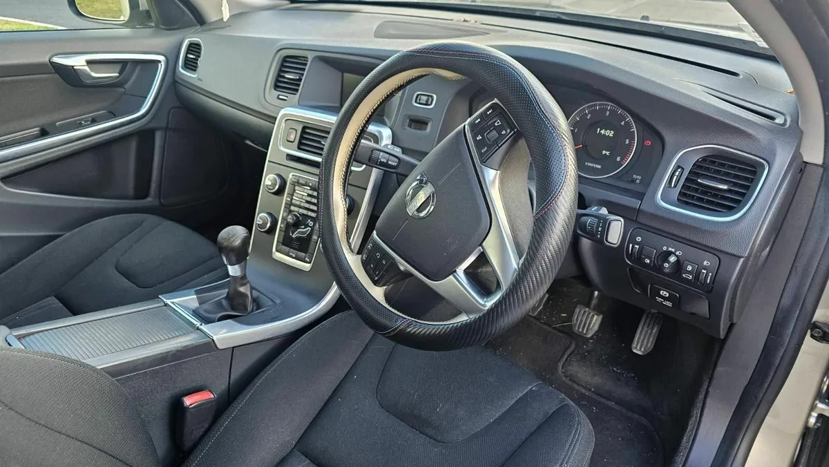 Volvo S60 2012 - Image 4