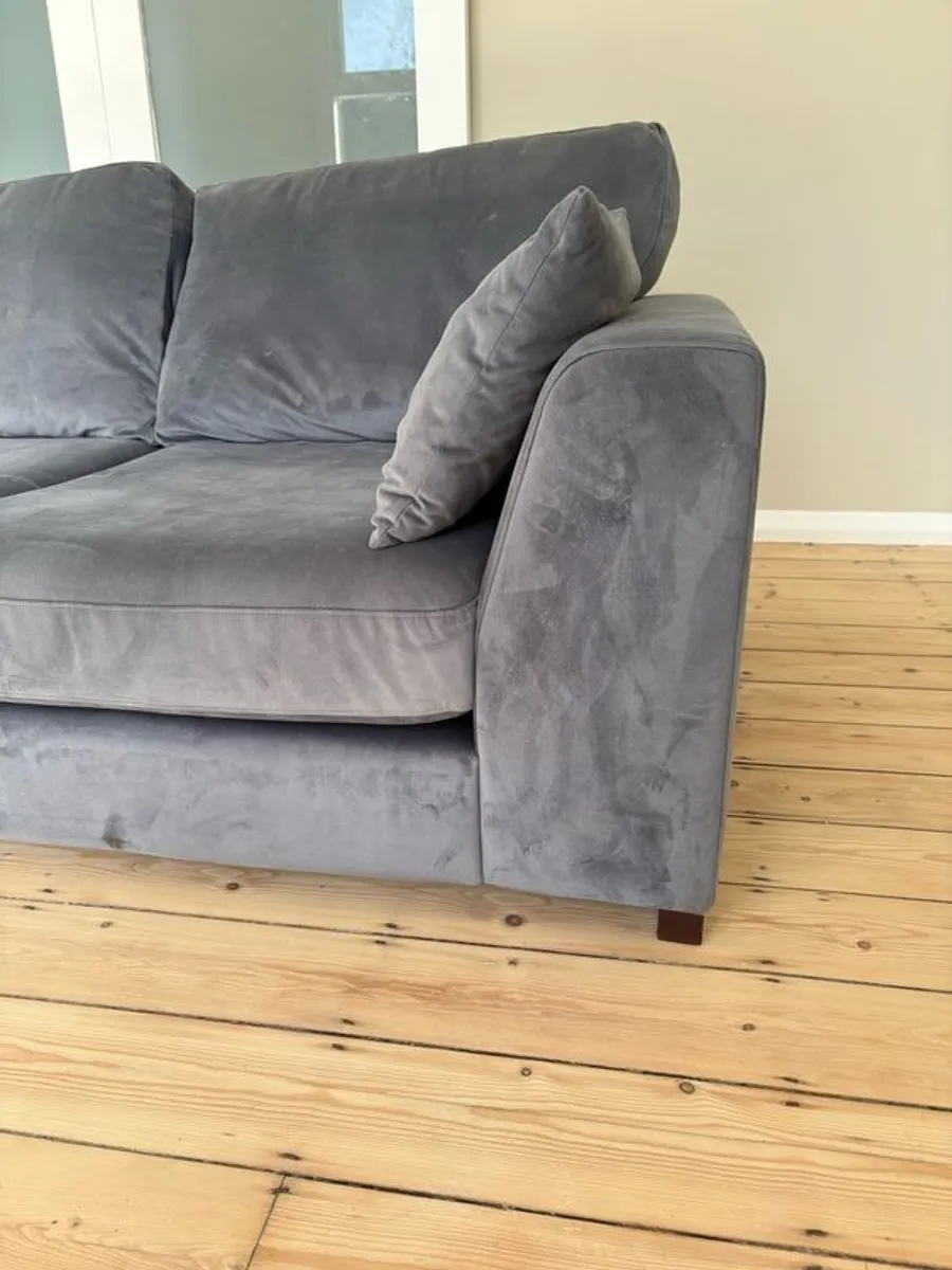 4-seater family L shaped couch - Image 2