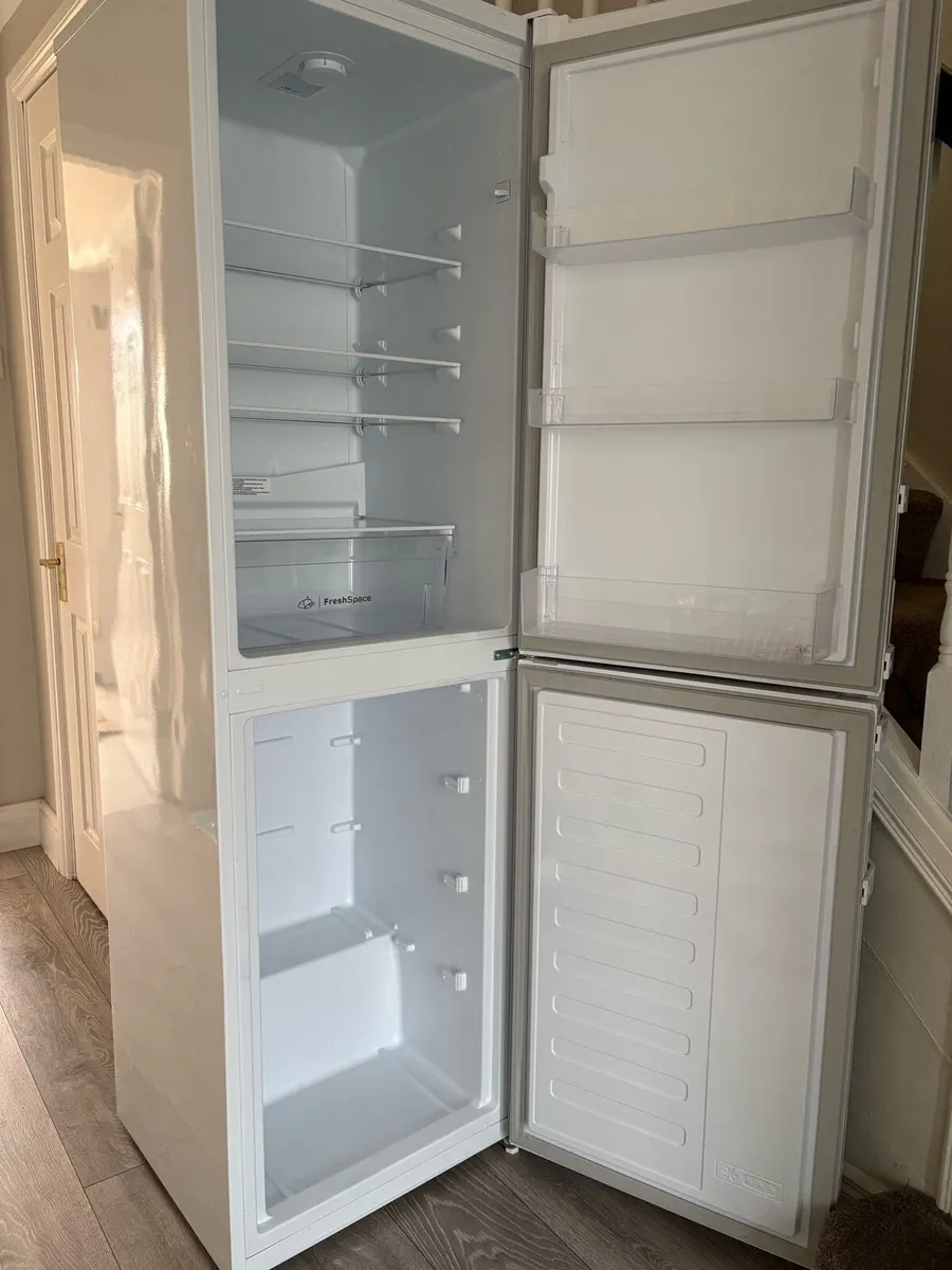 Indesit fridge freezer 50/50 - Image 1