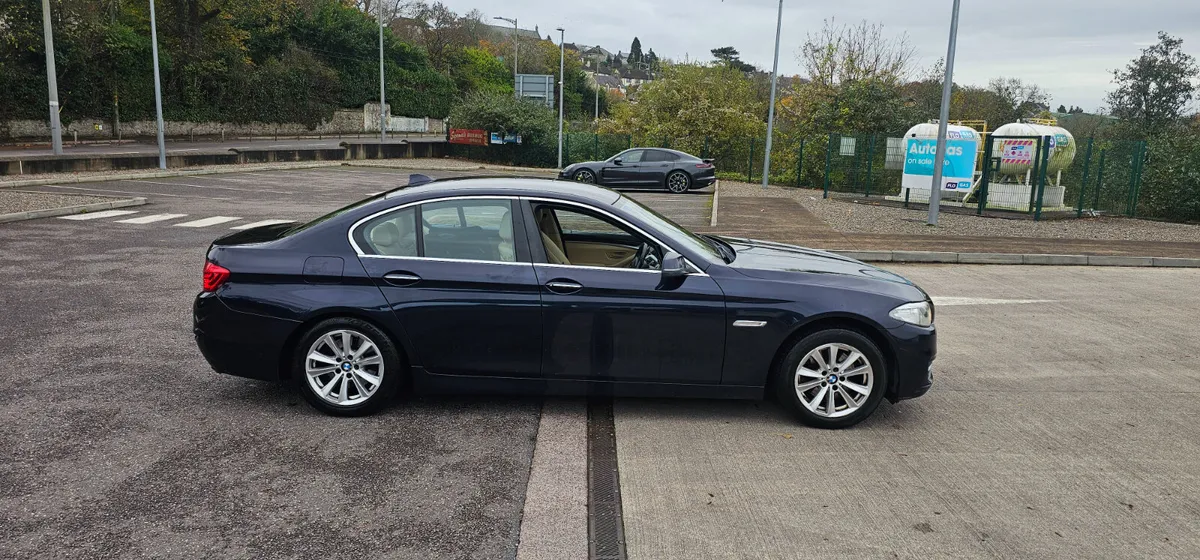 BMW 5-Series High Spec Big Screen - Image 4