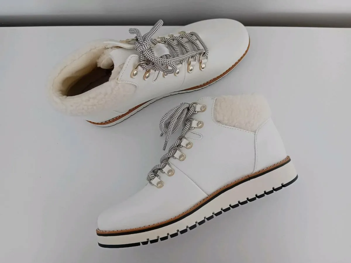 WHITE MOUNTAIN Ankle Boots (BNIB) - Image 3