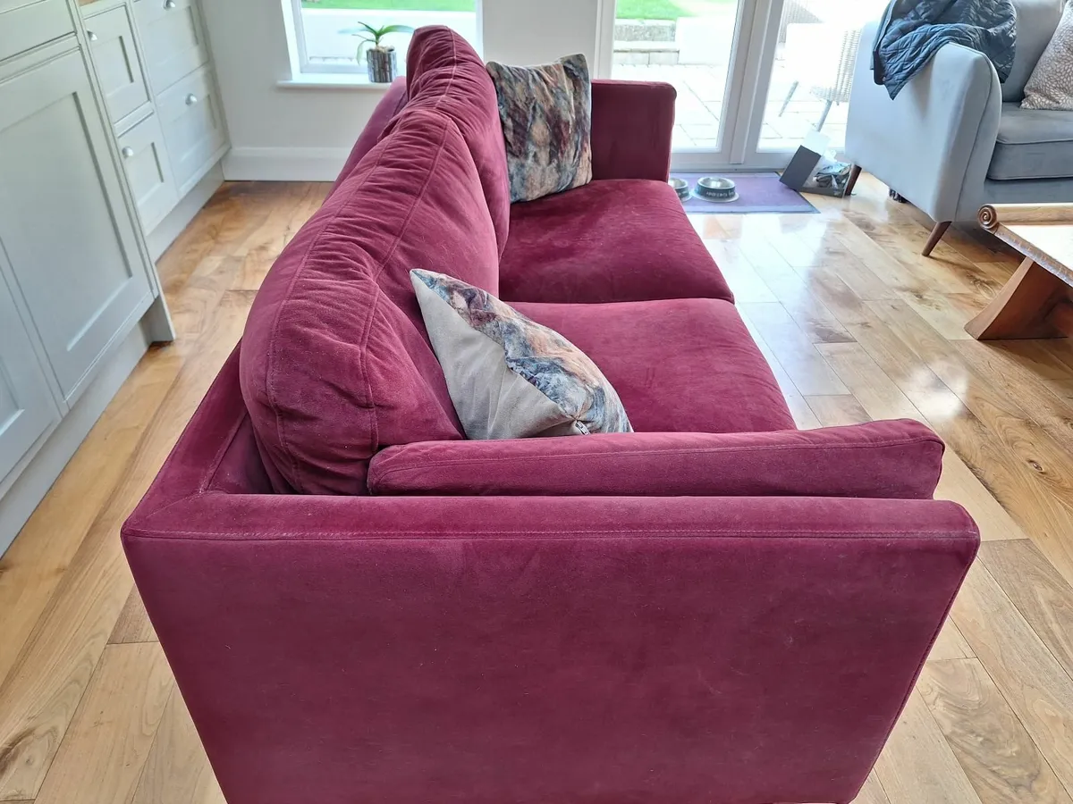 3 seater Burgundy sofa - Image 2