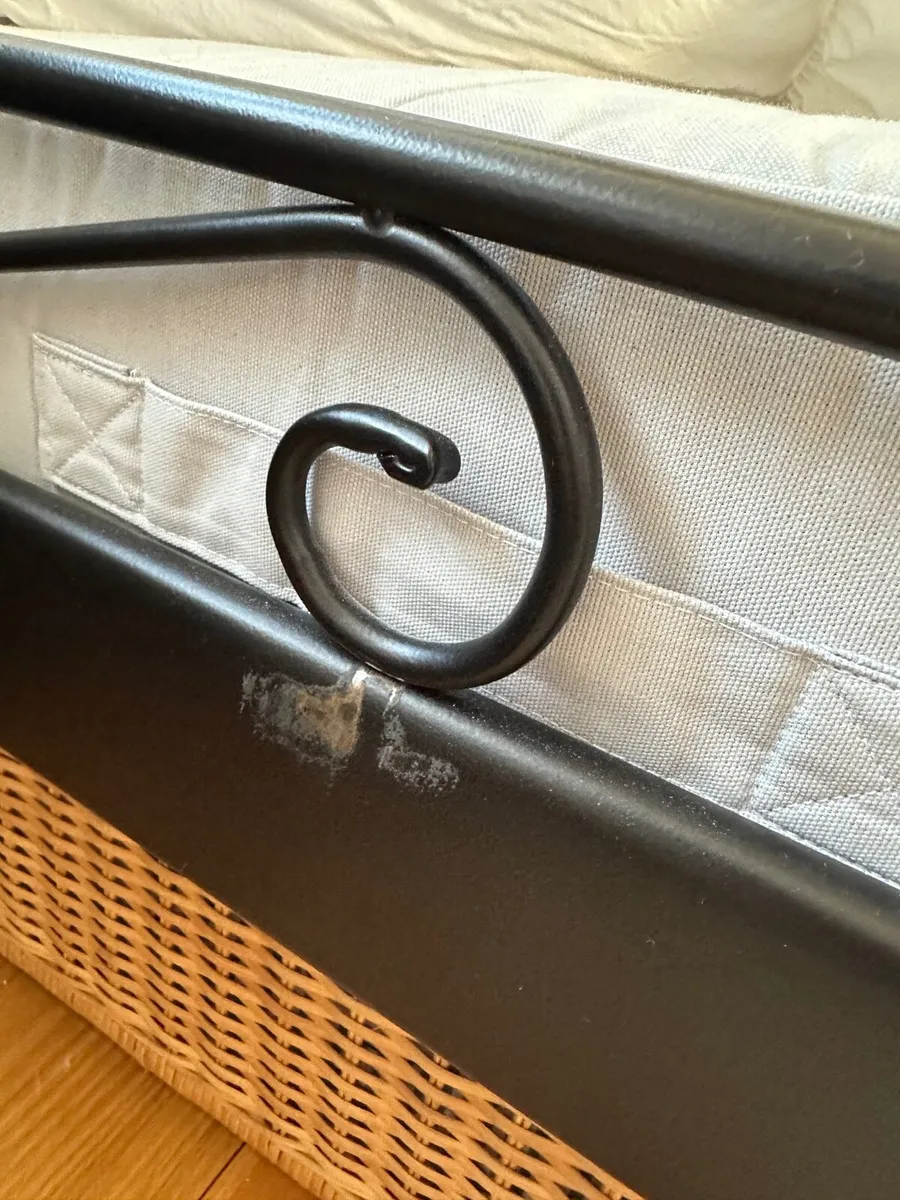 2 single beds - Image 4