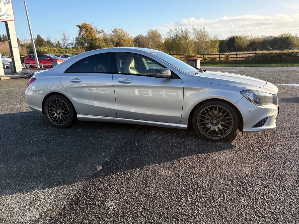Mercedes-Benz CLA 200 DSL Auto 2015 - Image 4