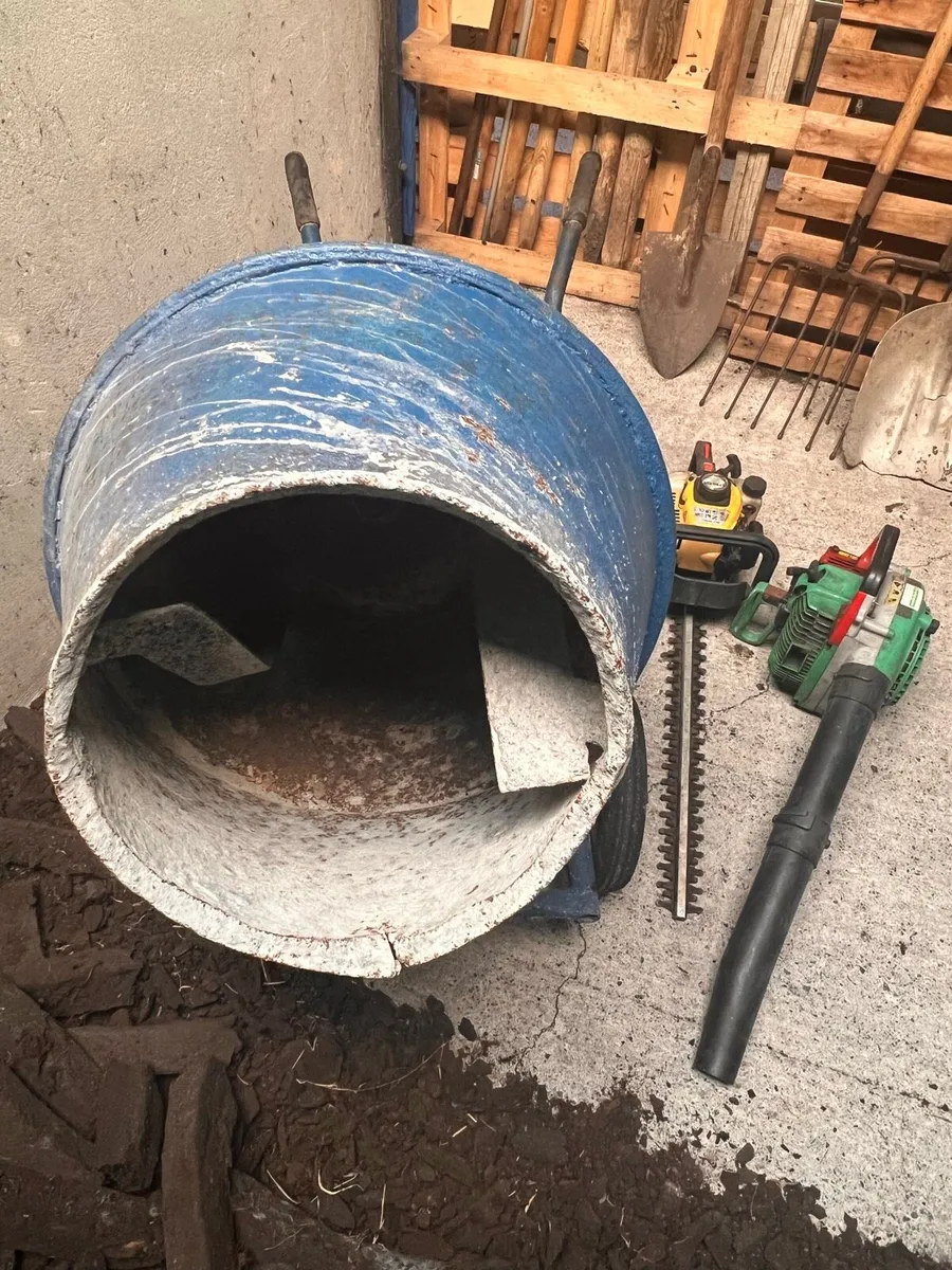 Mixer Blower and Trimmer - Image 3